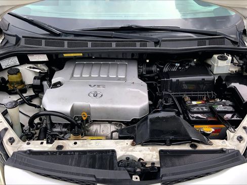 Used 2010 Toyota Sienna XLE w/ Towing Prep Pkg FWD image 29