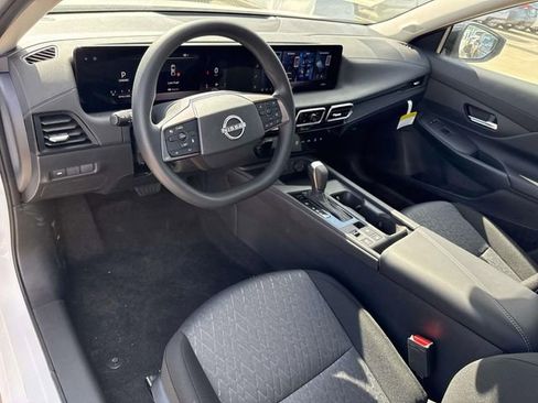 New 2026 Nissan Sentra SV image 22