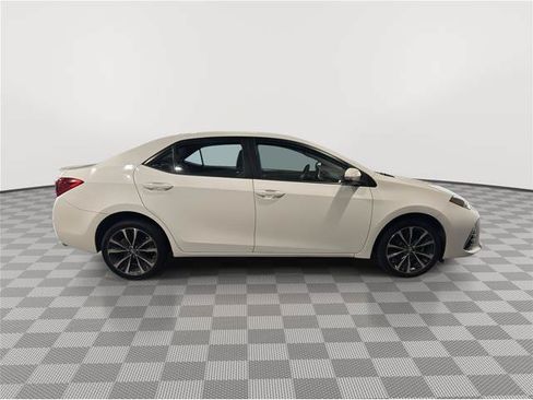 Used 2017 Toyota Corolla XSE w/ Carpet Mat Package (TMS) FWD image 6