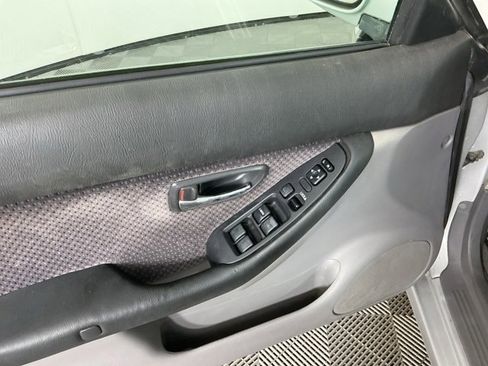 Used 2003 Subaru Legacy L image 12