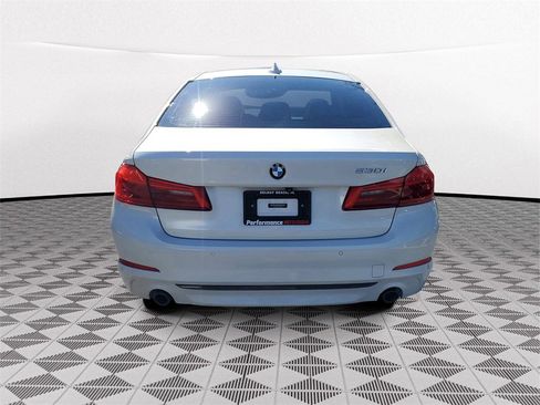 Used 2018 BMW 530i w/ Premium Package image 5