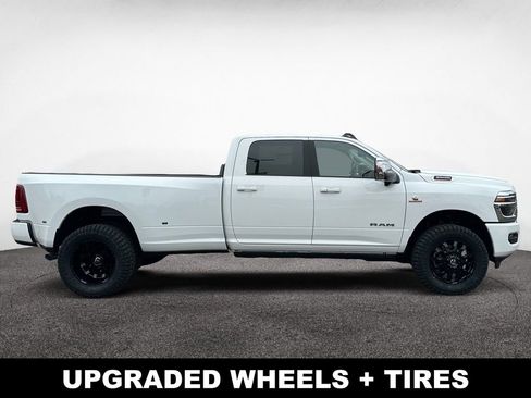 New 2026 RAM 3500 Laramie AWD/4WD image 6