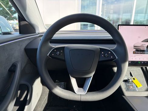 Used 2025 Tesla Model 3 Long Range AWD/4WD image 15