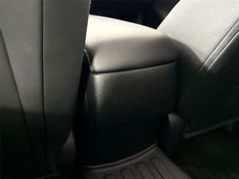 Used 2025 MAZDA MAZDA3 s image 38