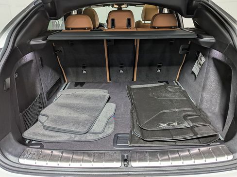 Used 2021 BMW X4 xDrive30i w/ M Sport Package image 46