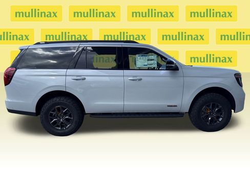 New 2025 Ford Expedition Tremor image 17