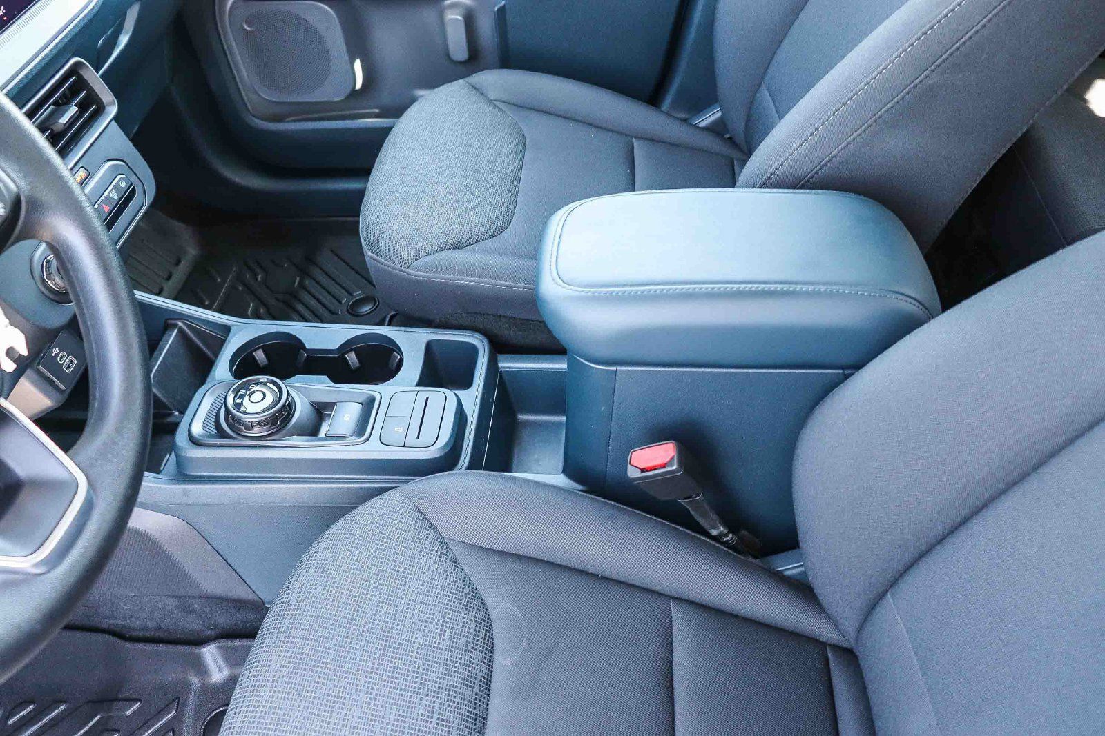 Certified 2025 Ford Maverick XL FWD image 19