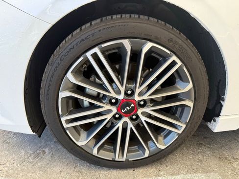 Used 2023 Kia Forte GT FWD image 4