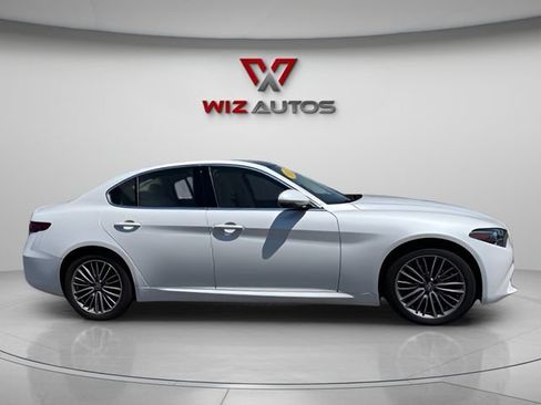 Used 2018 Alfa Romeo Giulia Ti w/ Quick Order Package 22X Lusso AWD/4WD image 6