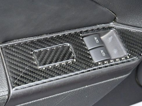 Used 2012 Ford Mustang GT Premium w/ Brembo Brake Pkg RWD image 11