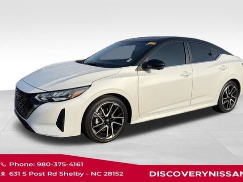 Certified 2025 Nissan Sentra SR w/ SR Premium Package FWD image 2
