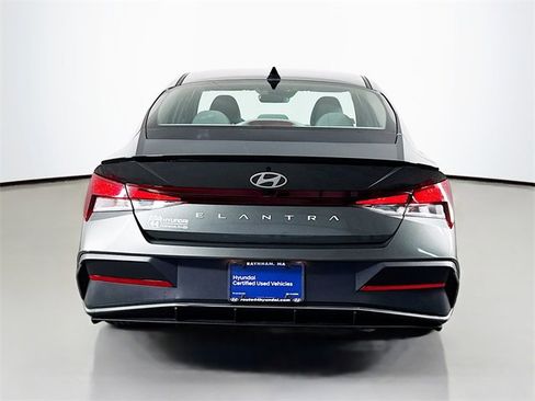 Certified 2025 Hyundai Elantra Sport image 7