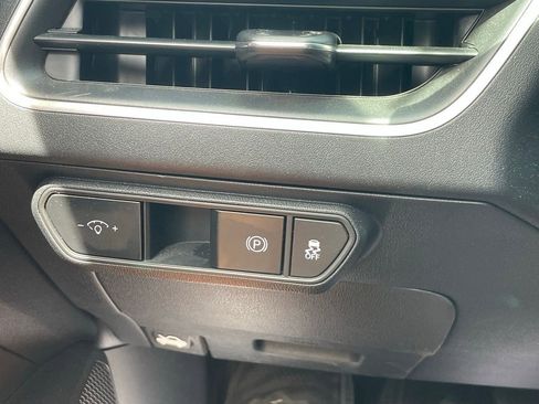 Used 2025 Kia K4 LXS image 10