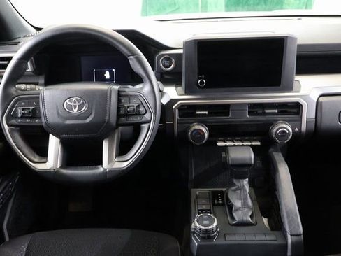 Used 2025 Toyota 4Runner SR5 image 13