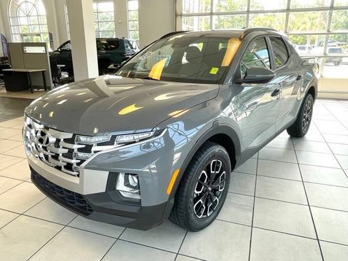 Used 2022 Hyundai Santa Cruz SEL w/ Activity Package FWD image 3