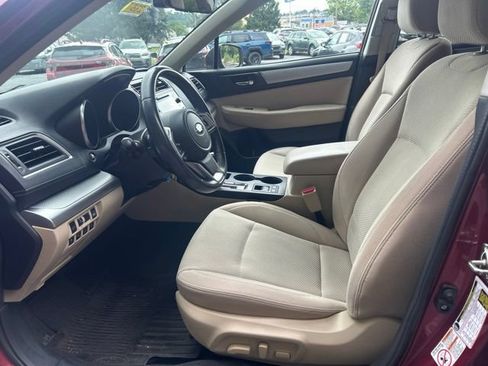 Used 2018 Subaru Outback 2.5i Premium AWD/4WD image 12