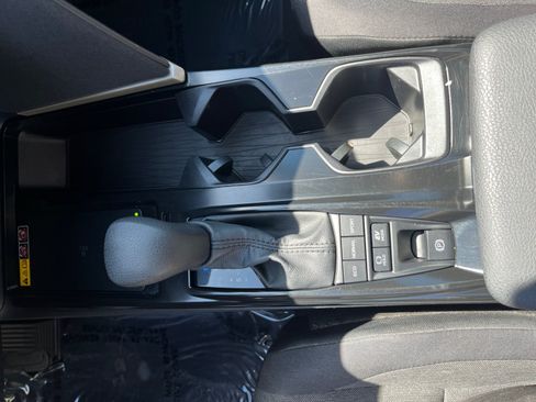 Used 2025 Toyota Camry LE FWD image 22