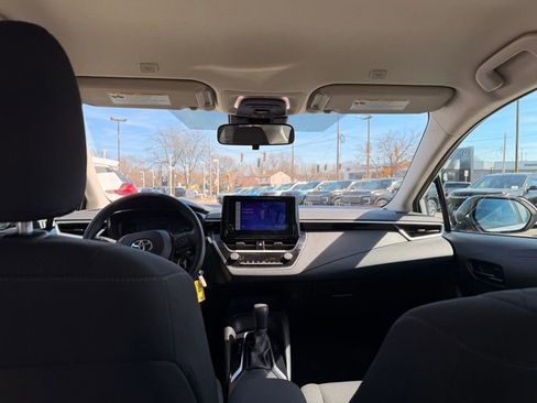 Used 2024 Toyota Corolla LE image 23