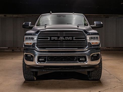 Used 2019 RAM 2500 Laramie AWD/4WD image 2