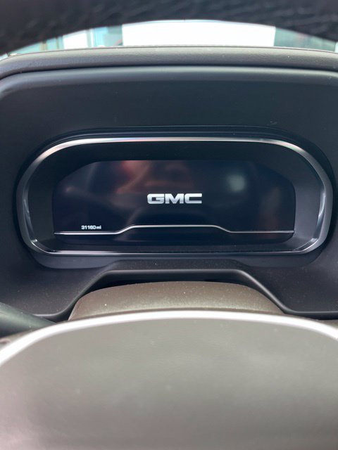 Used 2024 GMC Yukon SLT w/ SLT Luxury Package AWD/4WD image 7