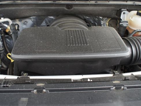 Used 2023 Chevrolet Suburban Premier RWD image 27