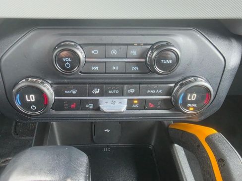 Used 2023 Ford Bronco Badlands w/ Sasquatch Package AWD/4WD image 29