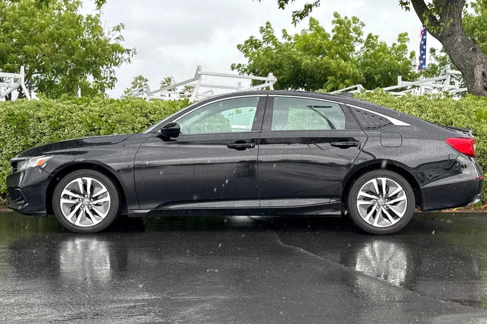 Used 2021 Honda Accord Hybrid image 7