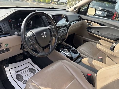 Used 2018 Honda Pilot Elite image 10