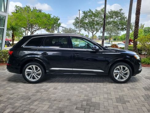 Used 2023 Audi Q7 3.0T Premium w/ Convenience Package AWD/4WD image 9