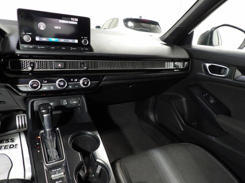 Used 2022 Honda Civic Sport image 12