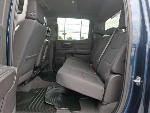 Used 2022 Chevrolet Silverado 1500 LT AWD/4WD image 10