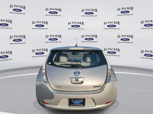 Used 2012 Nissan Leaf SL image 4