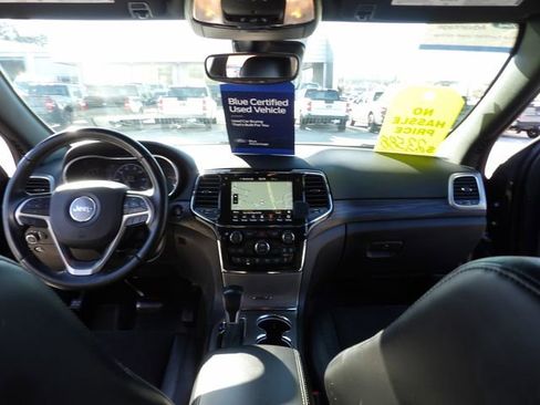 Used 2022 Jeep Grand Cherokee Laredo X image 18