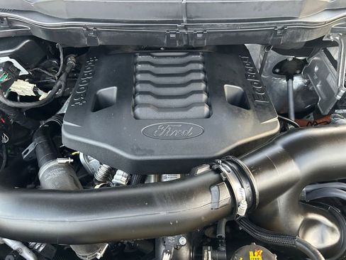 Used 2021 Ford F150 Platinum w/ FX4 Off-Road Package image 30