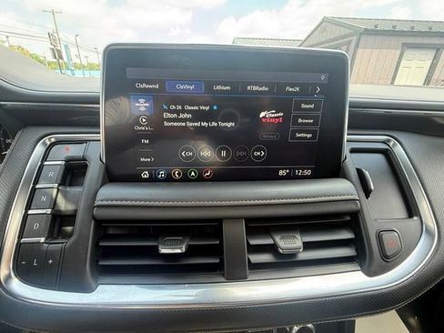 Used 2021 GMC Yukon AT4 w/ Rear Media and Nav Package AWD/4WD image 10