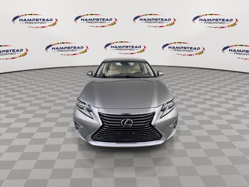 Used 2018 Lexus ES 350 w/ Navigation System Package FWD image 3