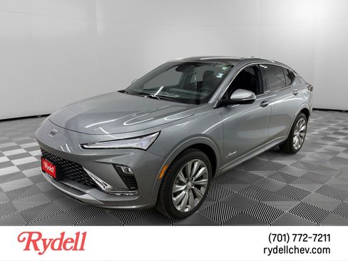 Used 2025 Buick Envista Avenir FWD image 1