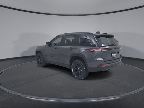 New 2026 Jeep Grand Cherokee Laredo image 11