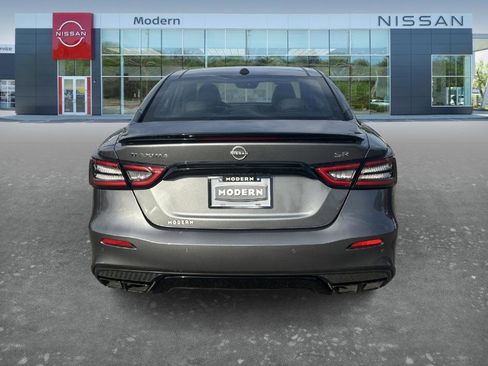 Certified 2023 Nissan Maxima SR w/ Sport Mat Group FWD image 6