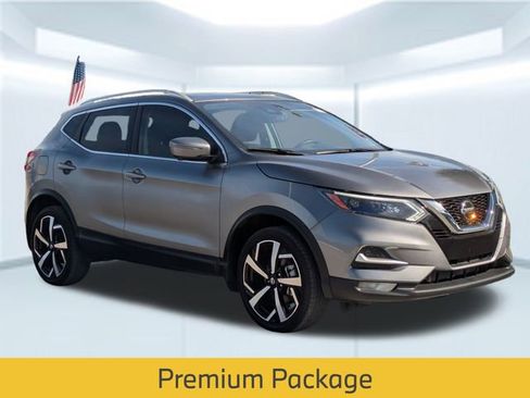 Used 2022 Nissan Rogue Sport SL w/ Premium Package image 9