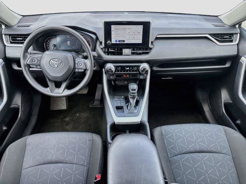 Used 2025 Toyota RAV4 XLE AWD/4WD image 29
