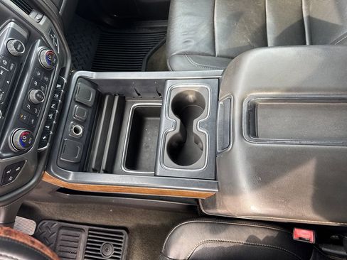 Used 2015 Chevrolet Silverado 2500 LTZ w/ Duramax Plus Package AWD/4WD image 28