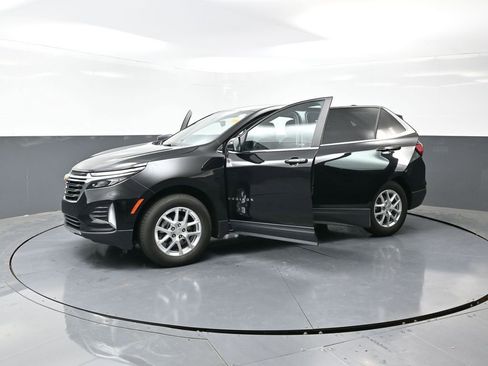 Used 2024 Chevrolet Equinox LT image 33