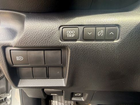 Used 2023 Lexus IS 300 w/ Comfort Package RWD image 11