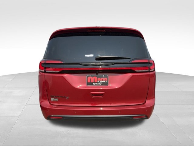 New 2026 Chrysler Pacifica Select FWD image 7