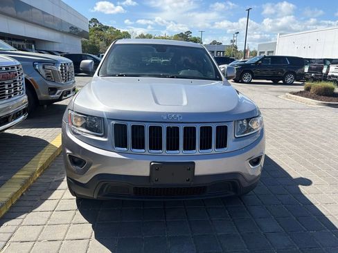 Used 2016 Jeep Grand Cherokee Laredo AWD/4WD image 3