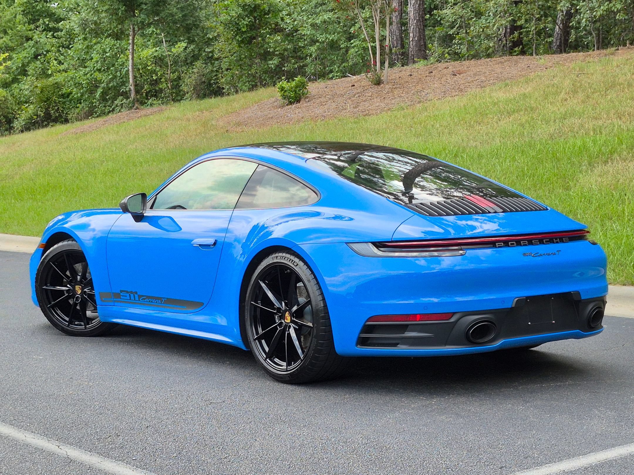 Certified 2024 Porsche 911 Carrera 4 AWD/4WD image 3