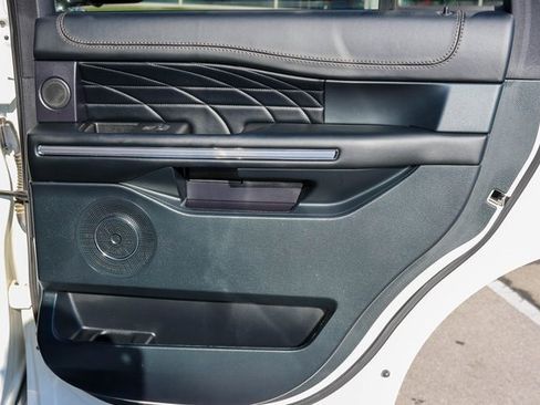 Used 2021 Ford Expedition Platinum image 23