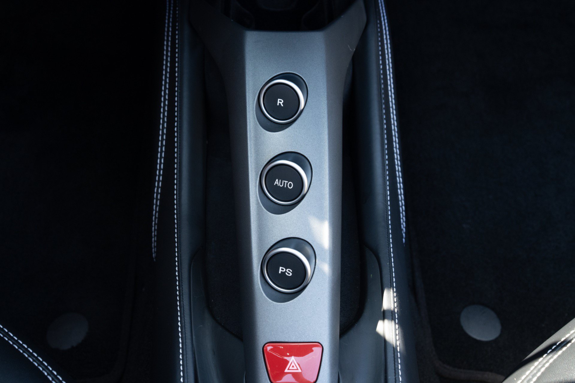 Used 2019 Ferrari 488 Spider RWD image 28