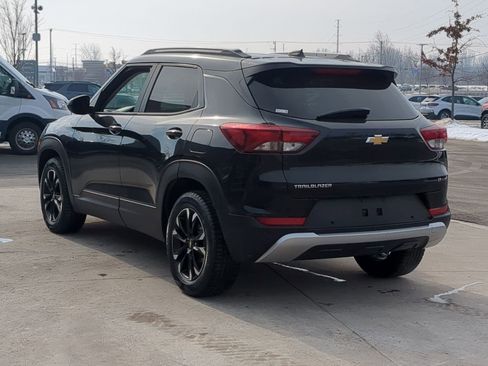 Used 2021 Chevrolet TrailBlazer LT w/ Convenience Package image 5